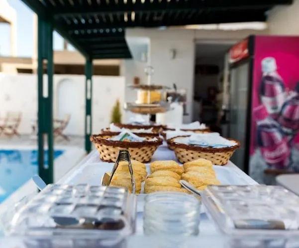 Memento Perissa (Santorini)